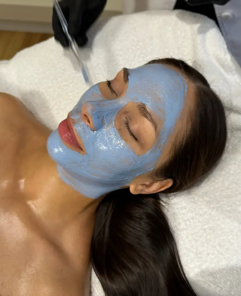 Kemiallinen kuorinta - ZO Skin Health Mabel Helsinki