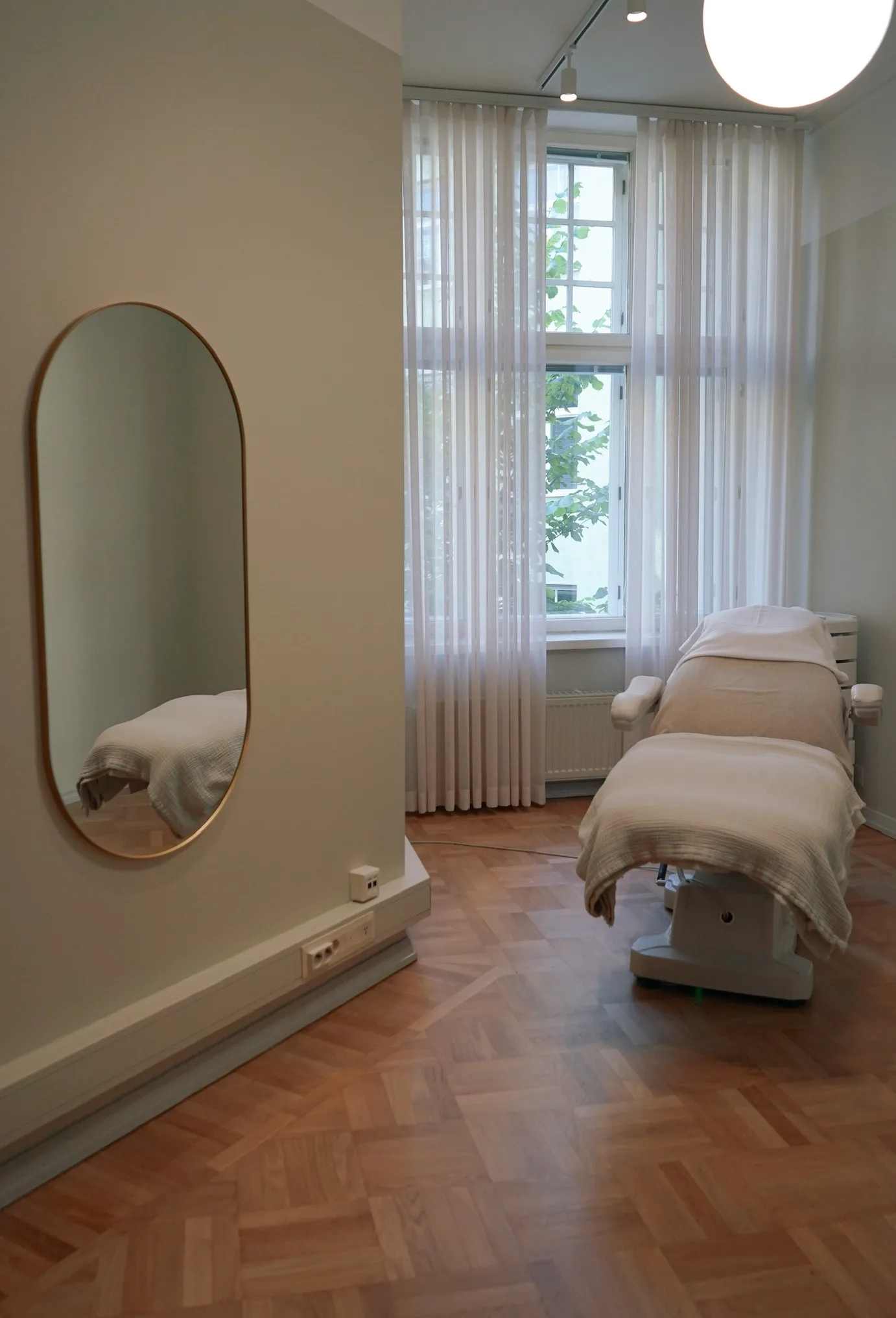 Subkisio hoito aknearville. Mabel Helsinki